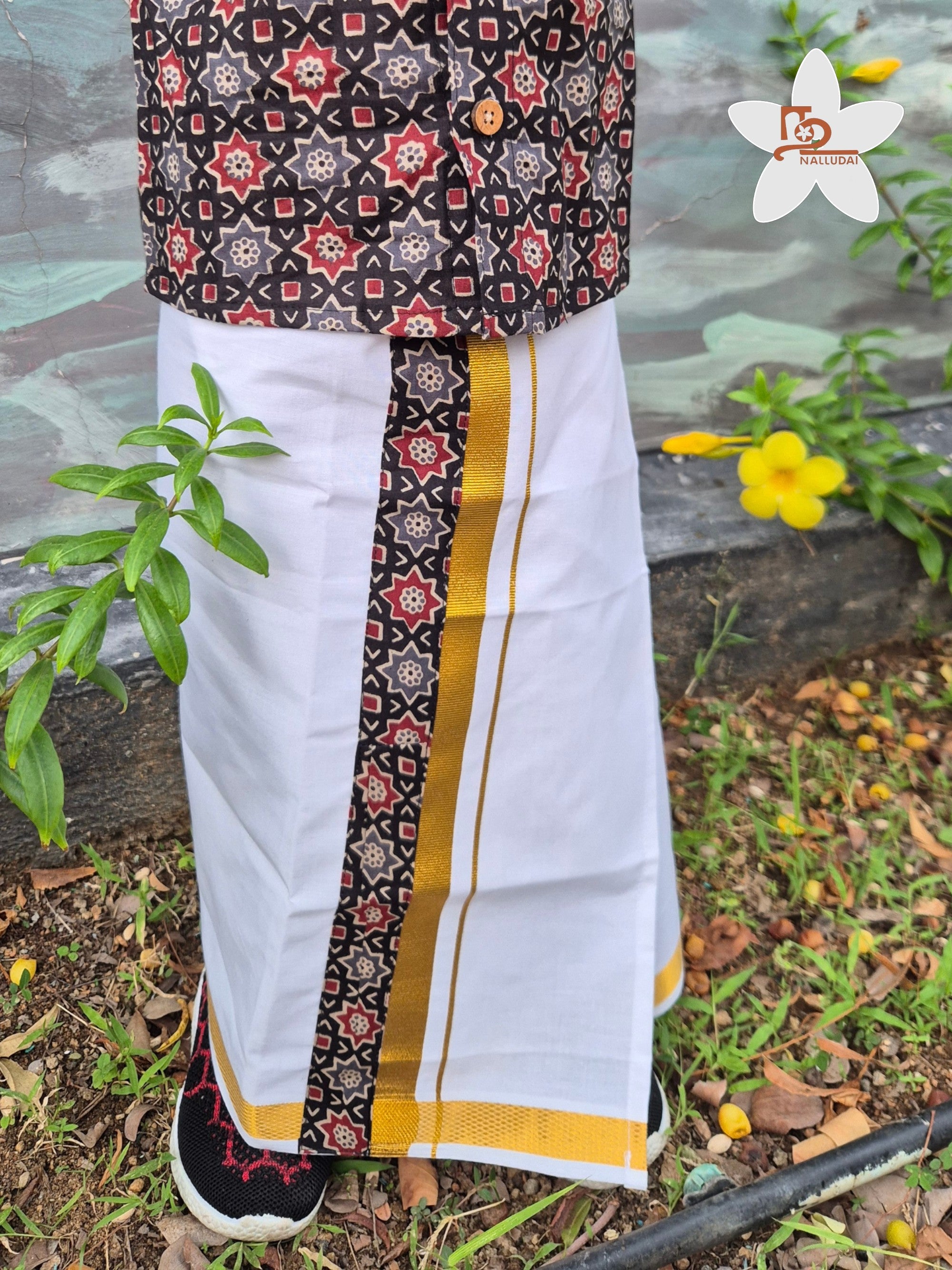 Black Heritage Geometric Mandarin Collar Shirt with Veshti