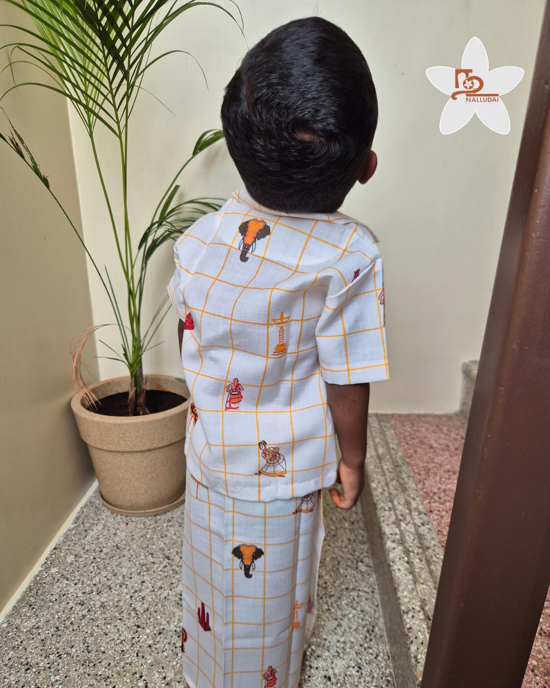 Onam Checks Cotton Linen Blend Shirt with Veshti