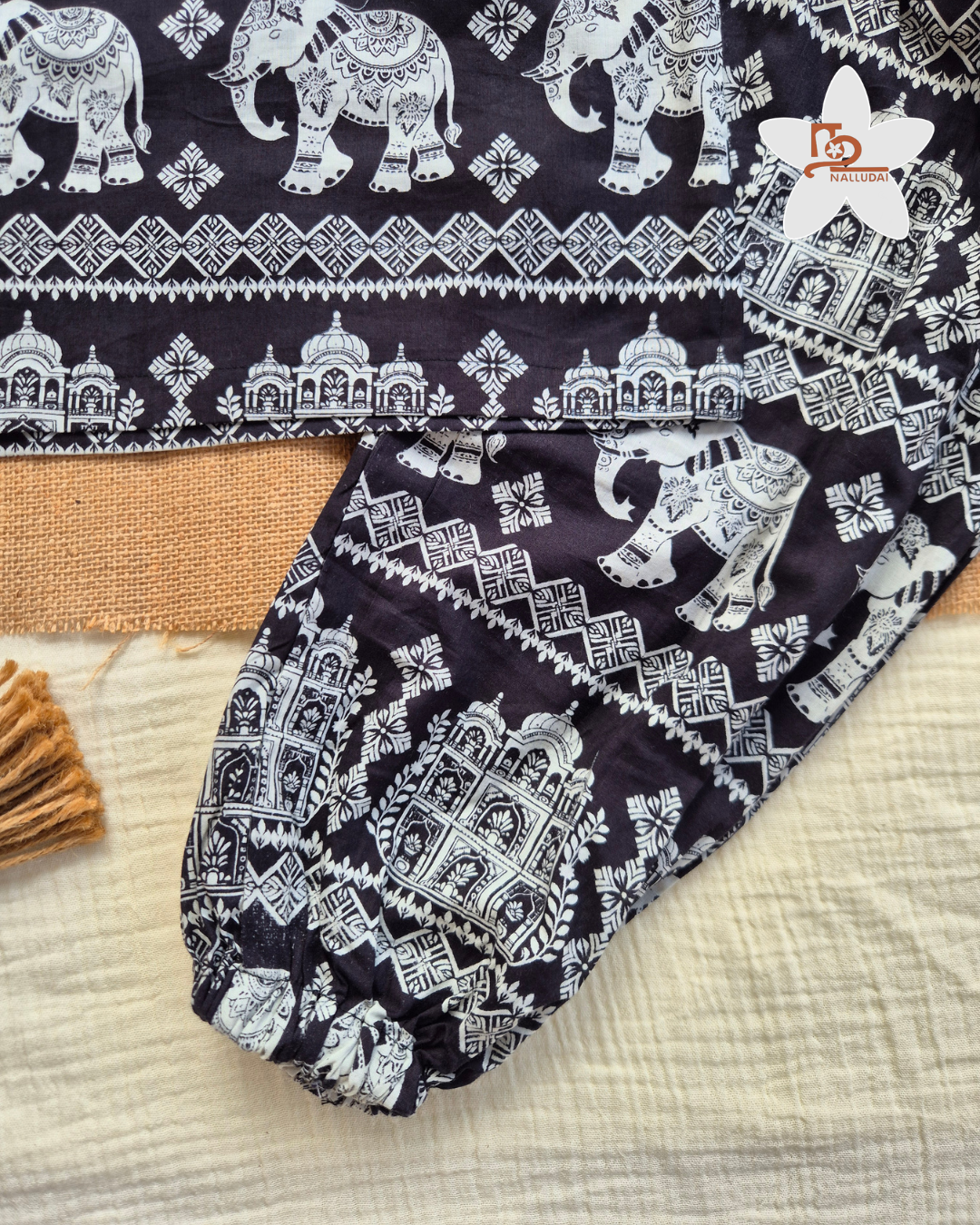 Black Trails Jogger set